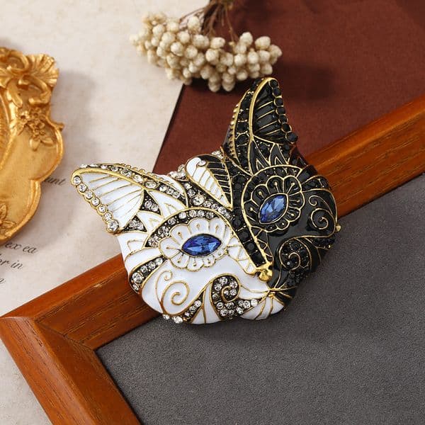 Vintage Women Craive Cat Mask Enamel Painting Crystal Brooches Pins Retro Baroque Palace Drip Oil Badges Suit Office Accessories