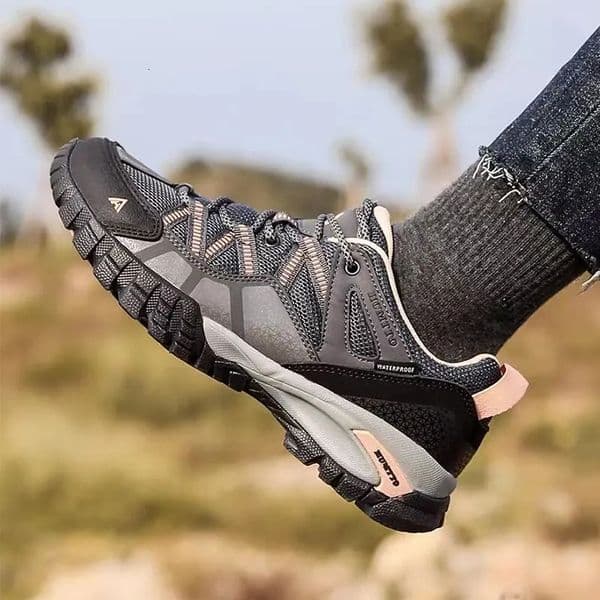 HUMTTO Hiking Shoes for Women Wear-resistant Outdoor Womens Sports Shoes Lace-Up Climbing Trekking Sneakers Woman 110609B 250707