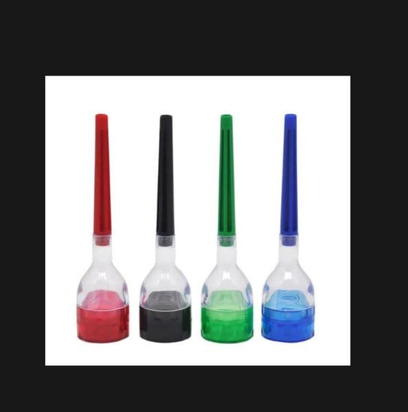A new type of plastic smog with a new type of cigarette holder with a cigarette holder