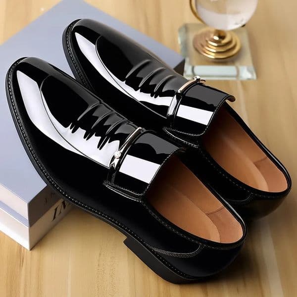 Patent Leather Shoes for Men Business Shoes Casual Point Toe Slip on Loafers for Men Party Wedding Plus Size Shoes 250709