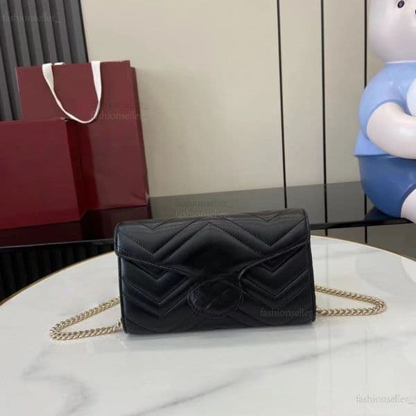 99A Premium Fashion Crossbody Shoulder Bag, made of 100% genuine leather with exquisite pure steel hardware decorations, featuring six card compartments inside.