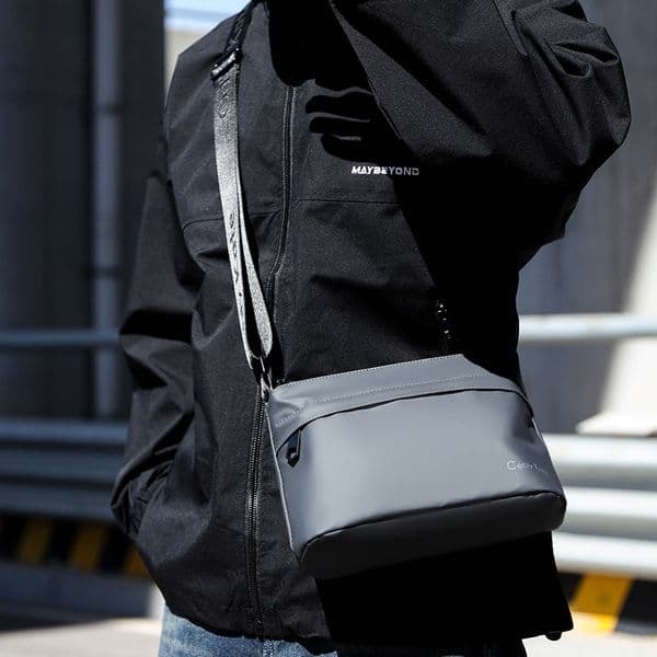 Designer Bag Men S Crossbody Bag New Luxury Bag Fashion Trend Sile Shoulder Bag Large Capacity Simple Lightweight Casual Commuter Backpack For Men Free