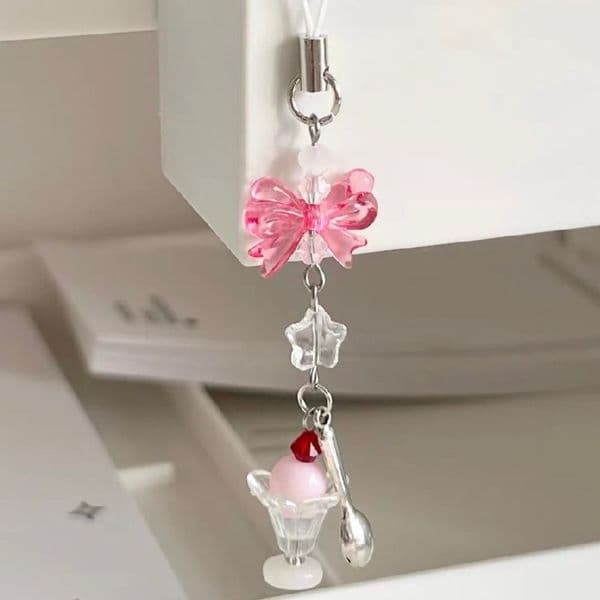 Pink Kawaii Y2K Peach Keychain New Chain Love Heart Keychain Phone Charms Cute Bowknot Bead Pendant Key Ring Sweet Girl Keychain