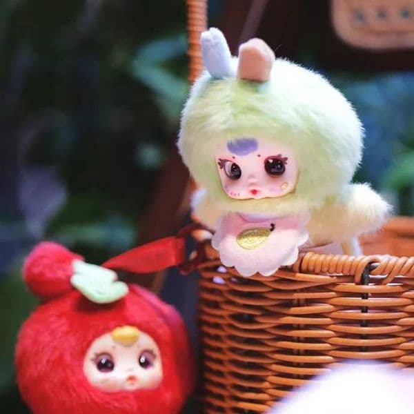 newSubstitute 2025MM Nommi V3 Candy FruityToy Blind Box Creative Cute Desktop Decoration Trendy Vinyl Face Collectible Pendant X2507151