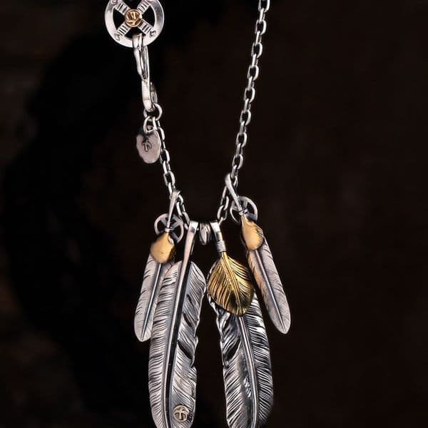 Pendant Necklaces QN Taijiao Chain Set Takahashi Goro Style Feather Necklace Women's Men's Sweater Pendants For Jewelry Man