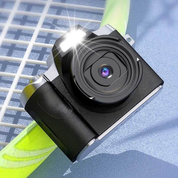 Mini Digital Camera 64MP 1080P Portable CCD Camera 8X Zoom Video Camcorder Gift for Teens XJ250715