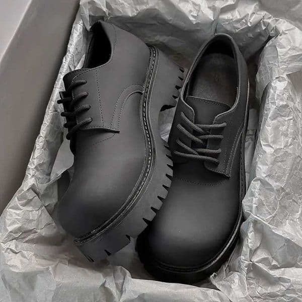Mens Leather Shoes Black Thick Sole Round Toe Platform Mens Casual Derby Shoe Cowhide Classic Original Legitimate Designer Pu W250716