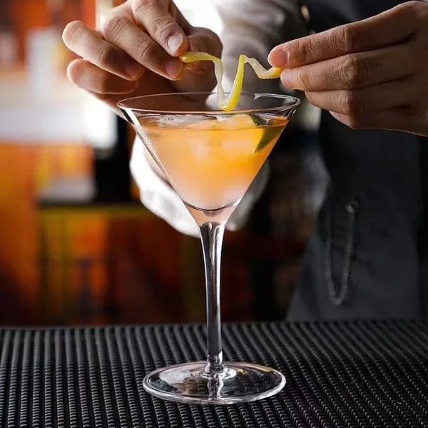 Cocktail glass Martini Creative tall glass Triangle glass bar Classic mixers 250715