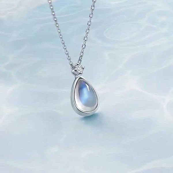 Chain For Man Moonstone Necklace Thin Chain Dainty Teardrop woman necklace Pendant Hypoallergenic Women Neck Jewelry Elegant Gift Girls Teens Crystal