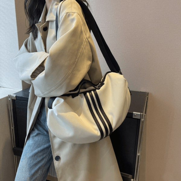Large capacity women bag Fashionable handbag Relaxed and versatile single shoulder bag Portable hobo package Short-distance travel crossbody bag
