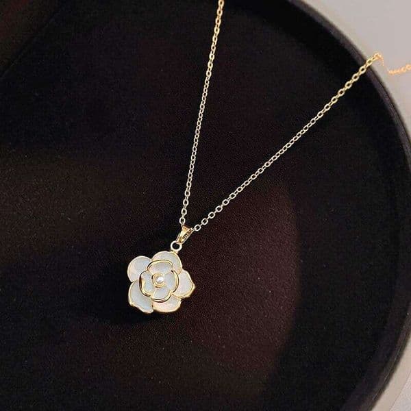 French Camellia Necklace For Designer Jewelry Women, Style, Light , Niche Design, High-end Feel, Simple And Elegant Pearl Collarbone Chain