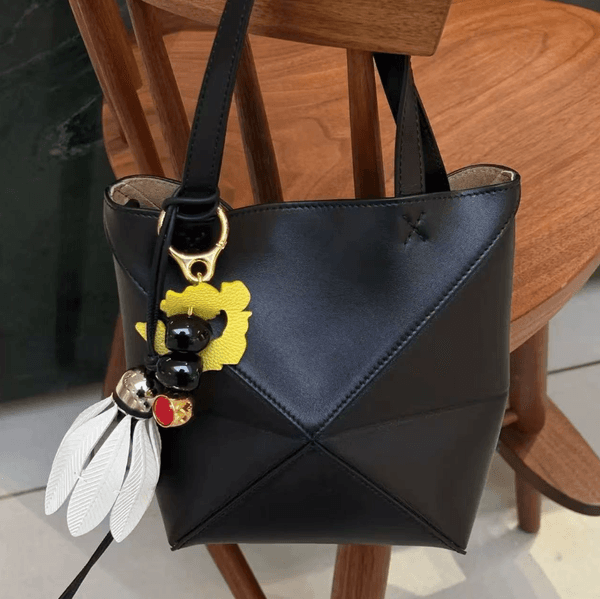 Designer Keychain Premium Leather Badminton Keychains Luxury Badminton Bag Charm Chain Car Key Christmas gift for Women L260519