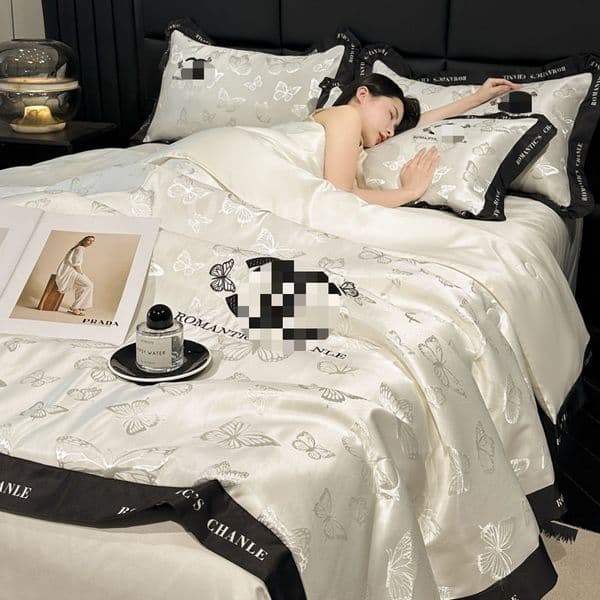 Blanket Live Broadcast Hit Product Grade A Washed Silk Jacquard Embroidery Wide-Edged Summer Air-Conditioning Quilt