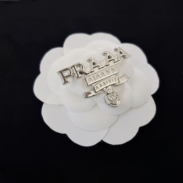 Brand Brooch Pin Designer Brooches Women Letter Hollow Pearl Brooches Suit Pin Fashion Jewelry Accessories