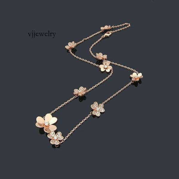 Charming Necklace European and American fashion personality new flowers titanium steel micro-inlaid zircon retro designer necklace with box.