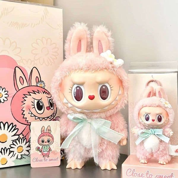 New Labu Keychain Mokoko sweetheart series doll pendant decorations Christmas s children's toys high quality replica.