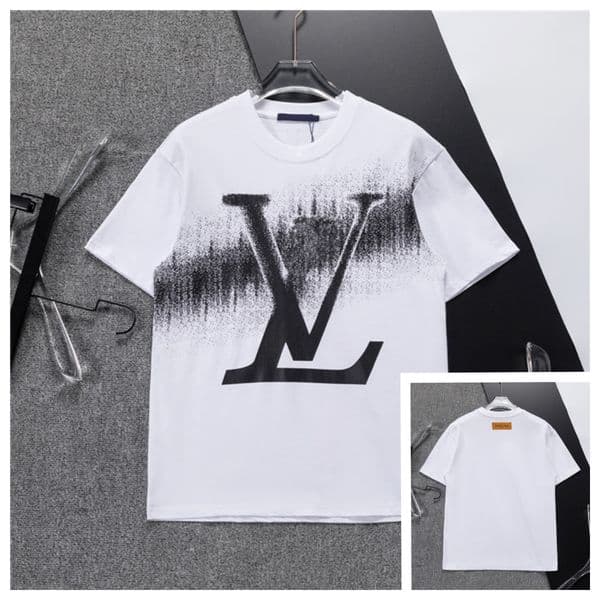 New product Mens designer T-shirt Loose cotton T-shirt top Mens casual luxury summer streetwear short-sleeved T-shirt Size S-4XL6979