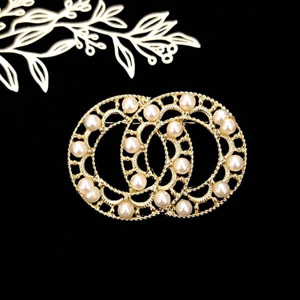 Gold Tone Pins Brooches With Crystal Pearl Rhinestone - Encrusted Detail Stamp Letter Daily Party Jewelry Gifts For Her High Quality And Stylish Accessory