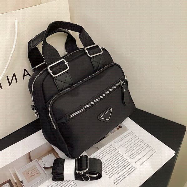 Luxury Designer bag TOP 2025 2in1 handbags messenger bag for chest pack designer Canvas and nylon pocket leather shoulder bags fashionable casual leather