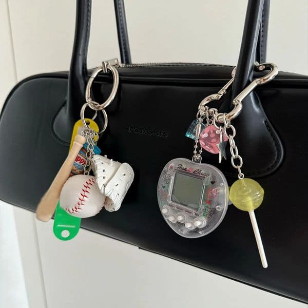 Korean Fashion Rainbow Game Console Bone Keychain Kawaii Harajuku Charm Y2K Crystal Heart Lock DIY Bag Pendant Keychain Vintage 250724BJ