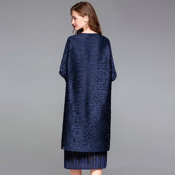 (339) Autumn and winter women's long pleated embroidery thickened drape long-sleeved cardigan jacket
