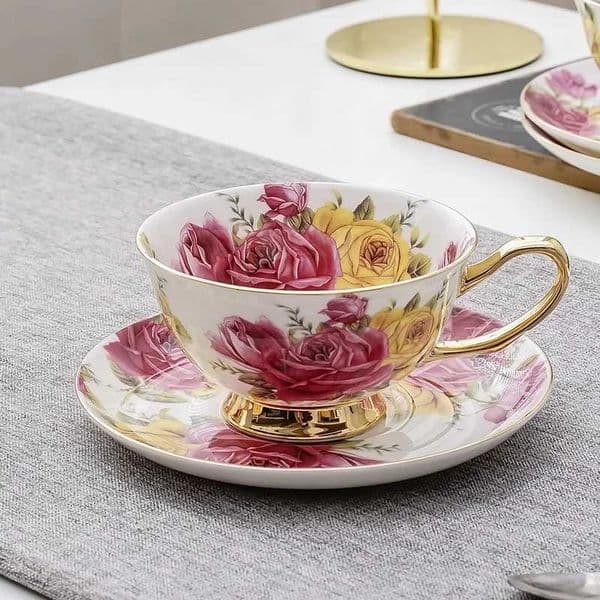 Pastoral Rose Bone China Tea Cup Saucer Spoon Set 200ml Europe Advanced Porcelain Coffee Cup Ceramic Floral Teacup Dropship X250728