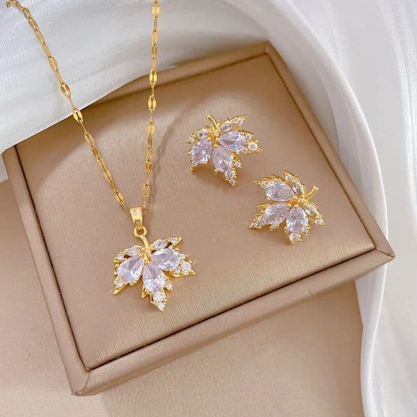Fashion Microinlaid Necklace Earring Set Light Maple Leaf Personality Temperament Banquet Earrings Clavicle Chain 250715