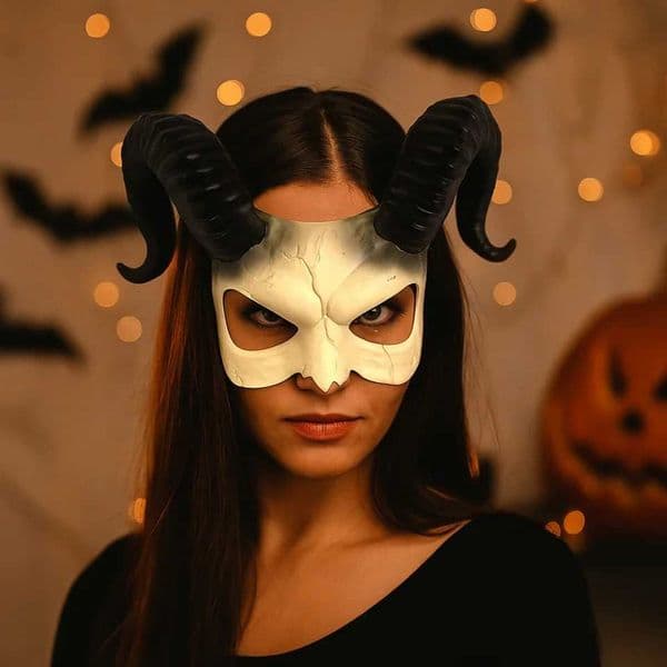 Gothic Animal Halloween Mask Plastic Half Face Sheep Horn Mask Party Props Cosplay Supplies Demon Mask Costume Party XJ250728
