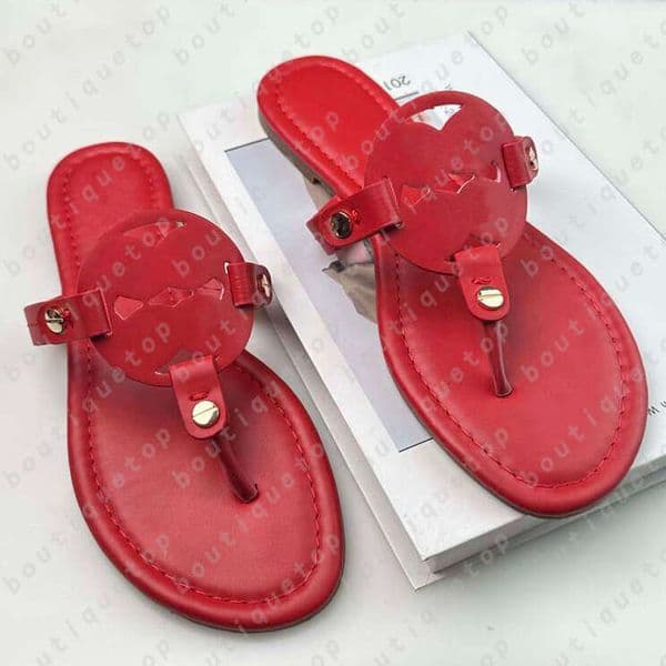 toryburcgly torrys sandal designer slides toryly Beach Casual sandal Slippers luxury sandals Designer Slippers tori toriburch sandals torybursandals bcf