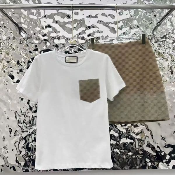 2025 Luxury brand famous female designer sequin round neck T-shirt printed summer short skirt suit high quality women's clothing