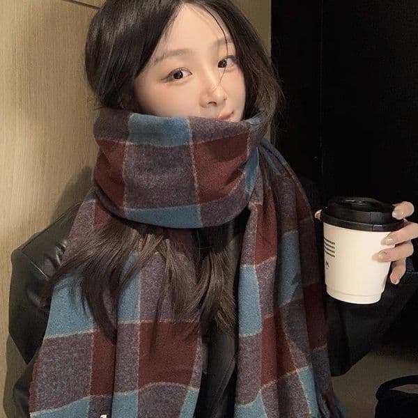 New No. 793 Winter light luxury high-end all-match scarf temperament couple student thick warm high-end shawl circumference