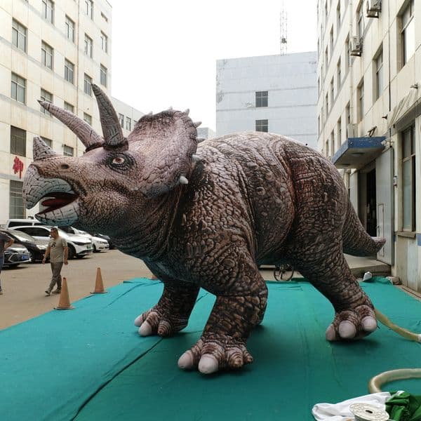 5m Length Inflatable Triceratops and T-rex Spinosaurus Dino with blower and LED For Park Decoration