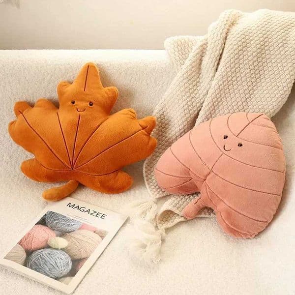 Creative Simulation Leaves Cushion Maple Ginkgo Pillow Cartoon Leaves Soft Stuffed Plant Cushion Sofa Home Textile Decoration Z250729