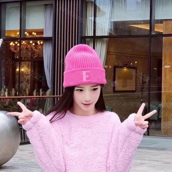 Designer Bonnet Beanie Hats Winter Knitted Woolen Hat Women Men Chunky Knit Thick Warm Beanies Cap for Mens Female Skull Caps Pink Accessories