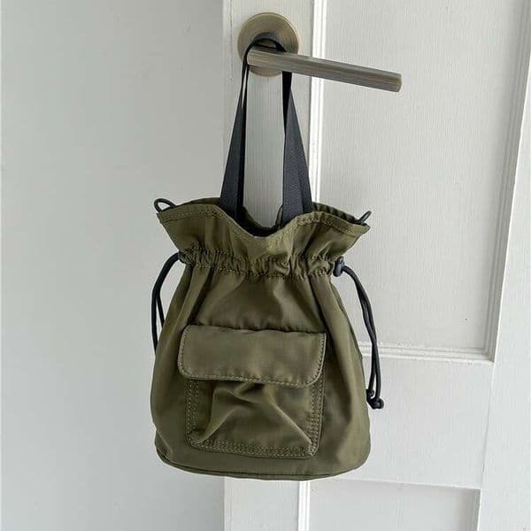 New Drawstring Pleated Crossbody High-End Korean And Japanese Style Niche Student Shoulder Women's Casual Nylon Small Tote Bag B5