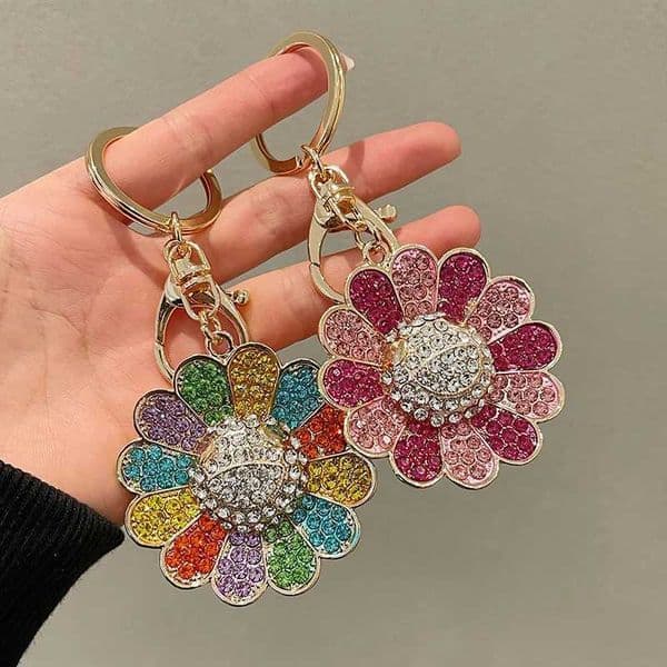 Game And Toy Colorful Sunflower Keychain Womens Fashion Bag Pendant Cartoon Metal Keyring stuff animal Free Shipping