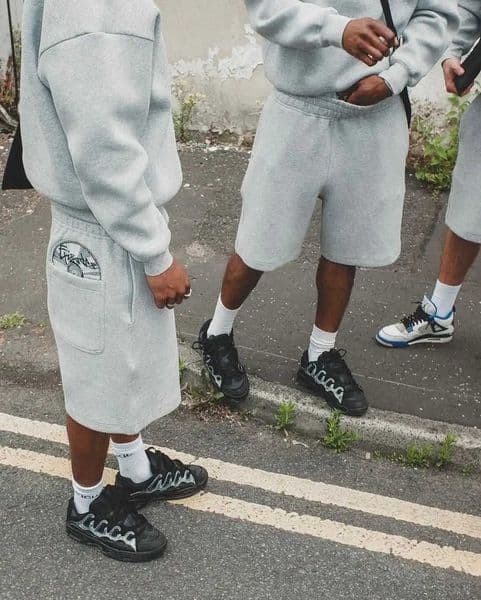 Grey Disc Pattern Mens Shorts Set Sporty Casual Wear Comfortable Loose Tracksuit Breathable Fabric Minimst Modern Athleisure T251103