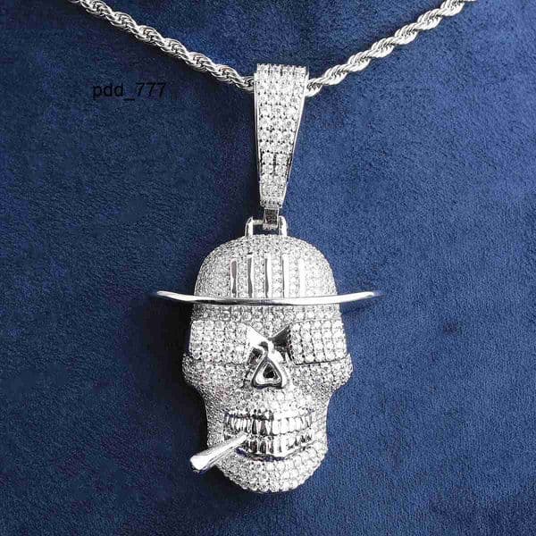 Hip Hop Smoking Skull Necklace Pendant Mens Real S925 silver Cubic Moissaniteia Highend Jewelry