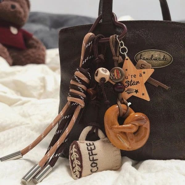 Handmade Baseball Personalized Keychain Creative Simple Diy Rope Pendant Y2k Alkali Water Bread Tassels Trendy Accessory 250403250403