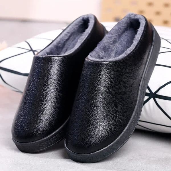 Mens Home Winter Indoor Slippers Warm Shoes Unisex Size Plush Waterproof Leather House Man Slippers Cotton Flat Couple Shoes 251106