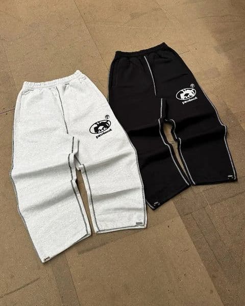 Harajuku retro sweatpants y2k fashionable casual loose pants Gothic fashion brand mens straight leg wide womens street 250403