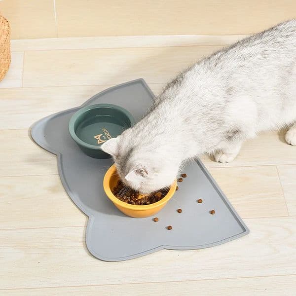Waterproof pet mat used for dogs cats solid color silicone pet food mats pet bowls beverage mats portable dog feeding mats 250403CJ