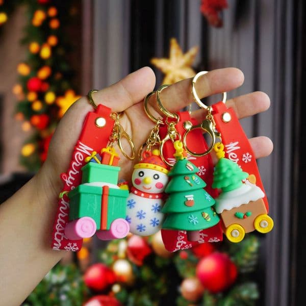 9Style Fashion Christmas Gift Keychains Lanyards Macaroon Action Animation Character Hobby Pendant Decoration Cute Childrens Day Surprise Gift