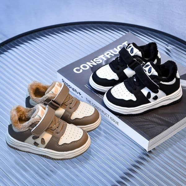 Toddler Baby Kids Fashion Design Walking Shoes Sneakers White Black Panda Sports Shoes Walkfashion Boys Girls Winter Outdoor Warm Board Shoes Sizes 22-31 W0129