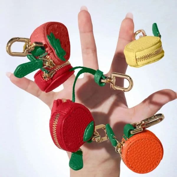 Mini Cherry Fruit Shape Coin Purse Strawberry Cute PU Leather Pendant Korean Style Keychain Earphone Bag Mini Storage Bag 251106