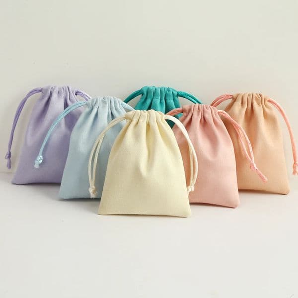 50pcs Flannel Jewelry Packaging Pouches Chic Purple Wedding Favor Gift Bag Velvet Drawstring Pouch for Cosmetic Makeup Eyelashes 251103