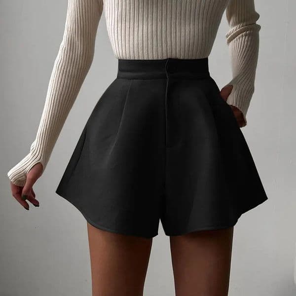 Europe and the United States top womens shorts solid color summer pants bottoms Joker basic old money wind street commuting. 250401