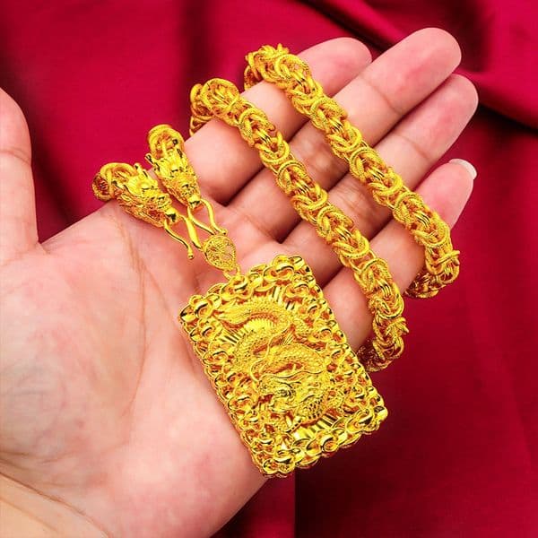 Beautifully Crafted Gold-Plated Dragon Pendant Necklace Hip Hop Chain for Men Fashionable Exquisite Gift