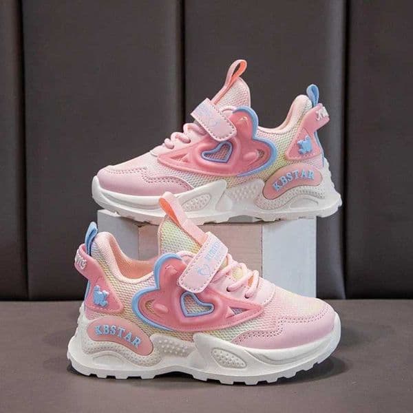Girls Network Sports Shoes 2023 Autumn New Childrens Running Shoes Breathable Soft Bottom Little Girls Casual Sports Shoes Color Matching W250407