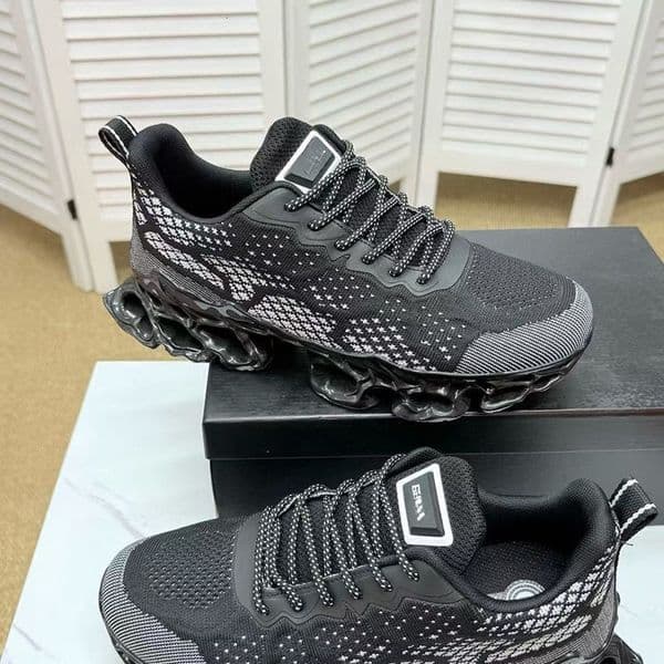2026 new model New designer shoes New popular fashion shoes men s shoes breathable casual running shoes luxury shoes thick sole lightweight luxury sports shoes